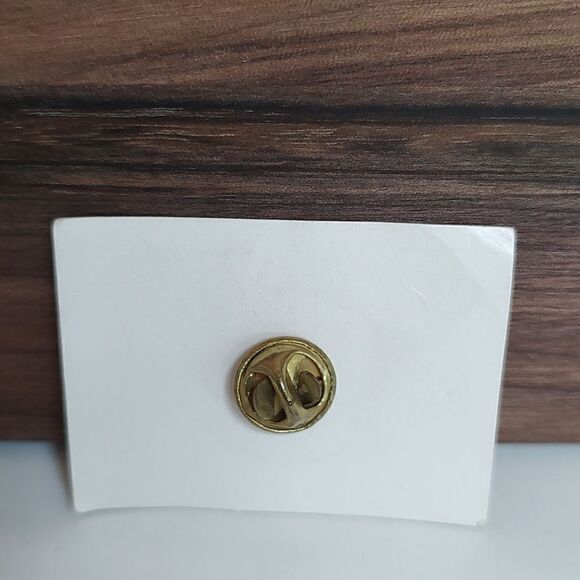 Miniature Gold Crane Scissor Lapel Pin Tie Tack Vintage Unisex - Picture 4 of 8